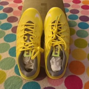 NIB Men's Authentic Air Max LeBron X Low